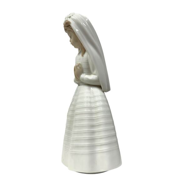 Retired Nao by Lladro Spain Porcelain Figurine # 236 Girl Praying Communion EPC! - Picture 3 of 7